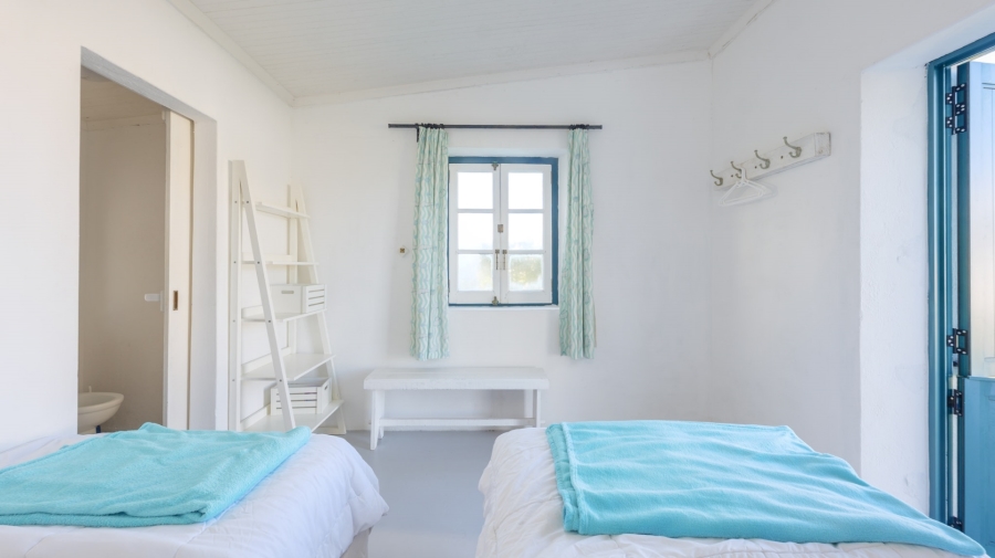 6 Bedroom Property for Sale in Struisbaai Western Cape